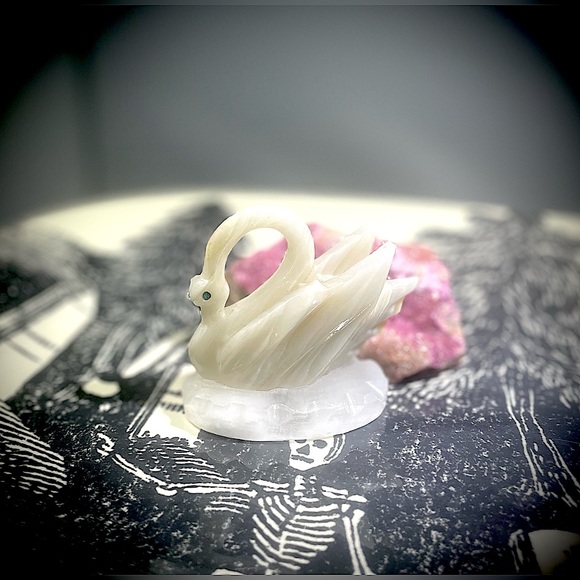 🖤 Vintage 🦢 Swan 🖤 Carved Stone Swan Pen Holder Figurine Talisman Totem 🦢🦢 - Picture 2 of 7
